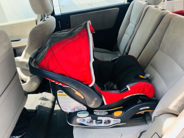 Taxicabs and Limousine Service With Baby Car Seat In Qatar Taxicabs and Limousine Service With Baby Car Seat In Qatar