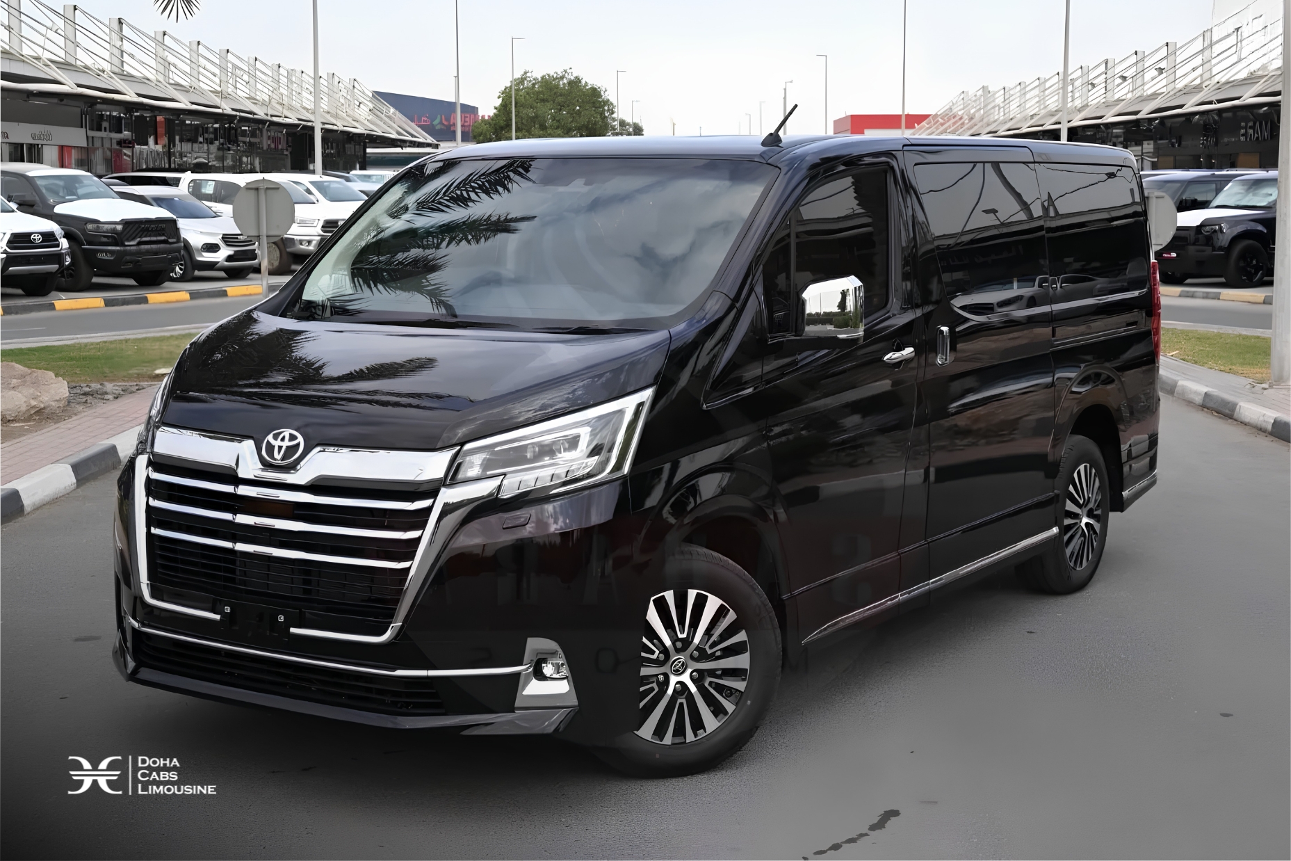 TOYOTA HIACE